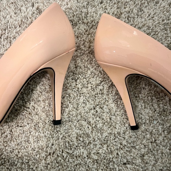 Schultz Lou Pointed Toe Pump- nude patent leather - size 7.5 - Picture 9 of 11